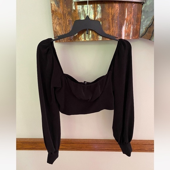 Capulet cropped blouse — size SMALL - Picture 5 of 14